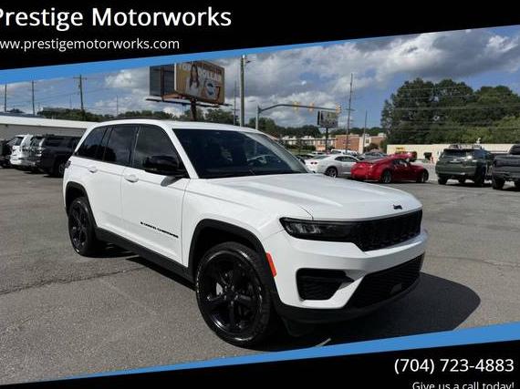 JEEP GRAND CHEROKEE 2023 1C4RJHAG3PC570467 image